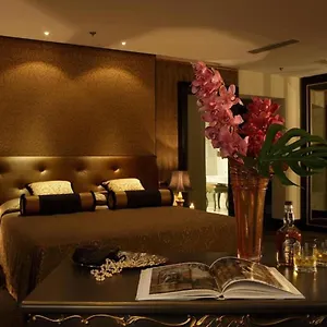 https://aqua-palace.hotelslidodijesolo.com